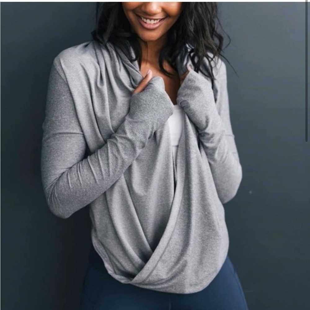 Zyia active Haze Gray wrap twist yoga shawl top with Long Sleeves size L